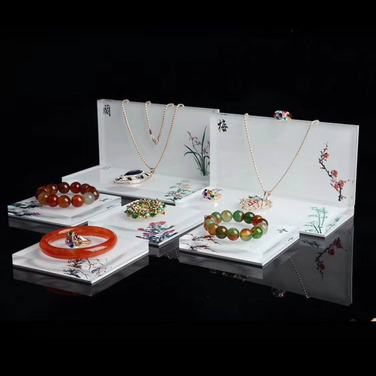 Jewelries Display Plates Display Stand by The Acrylic Factory | The Acrylic Factory Sdn Bhd